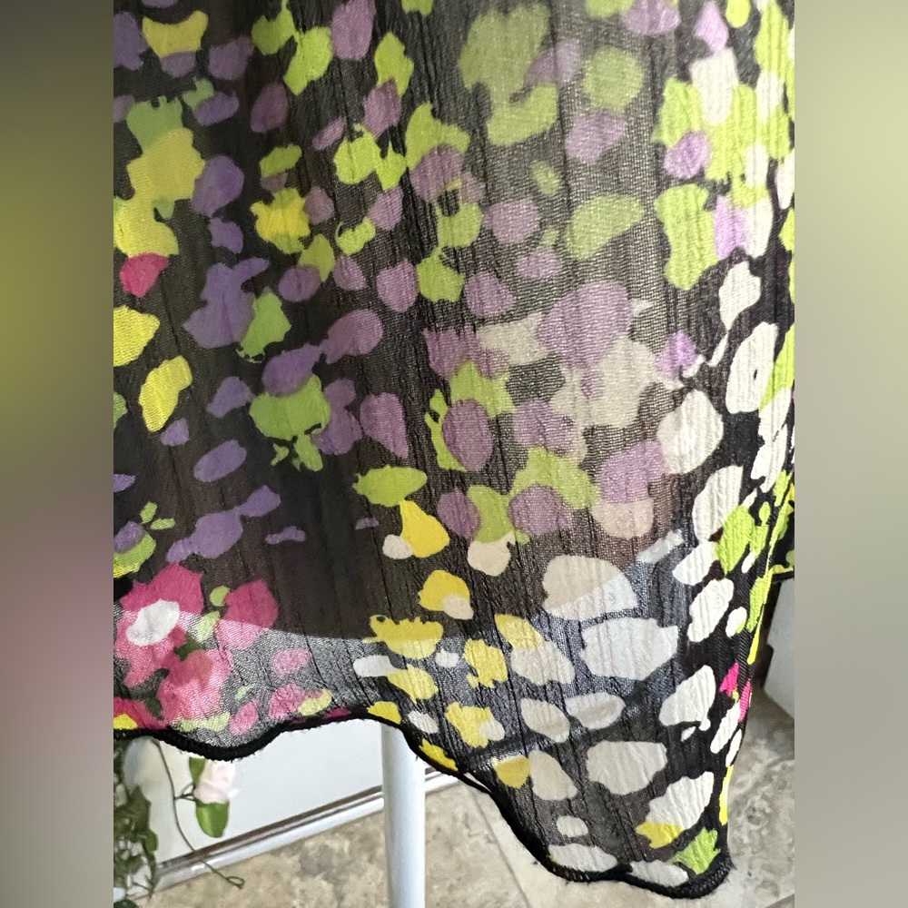 💫 Apostrophe short sleeve modest sheer ruffle front multicolor blouse - Picture 16 of 16